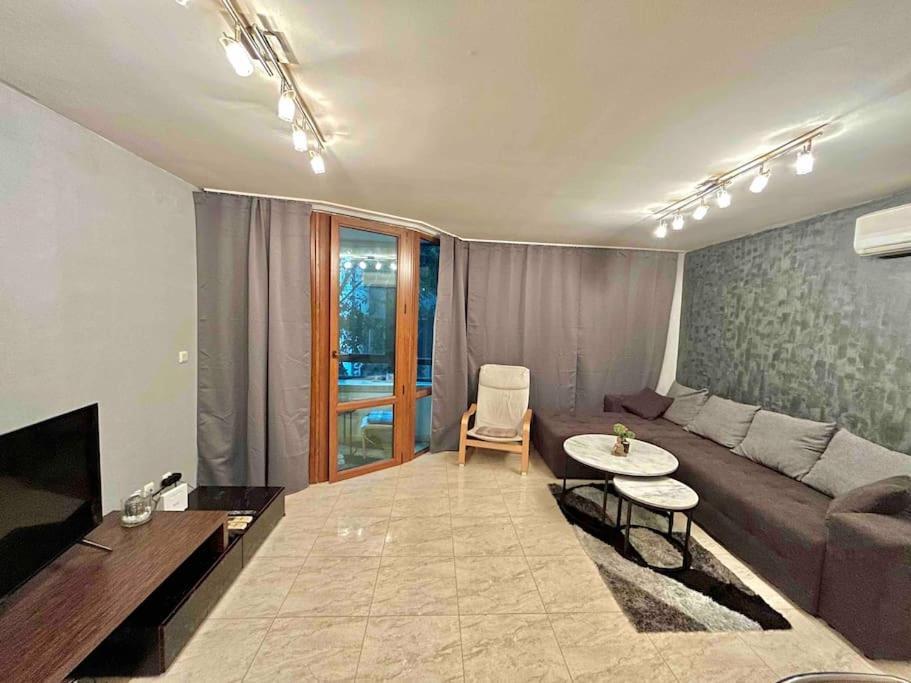 By The Sea Apartment Варна Екстериор снимка